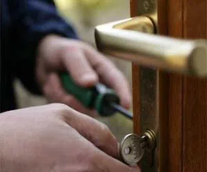 Lock Safe Services San Antonio, TX 210-780-7311 - lock-change